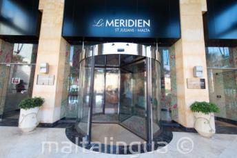 Entrada do Meridien hotel em St Julians