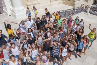 Grupo de alunos em Valletta