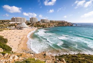 Vista Golden Bay praia em Malta